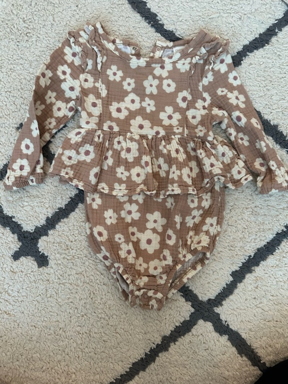 Baby girl Floral Peplum Long-Sleeve Bodysuit romper